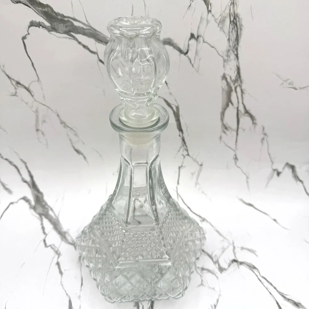 Vintage Anchor Hocking Wexford Clear Glass Decanter w Stopper MCM Barware